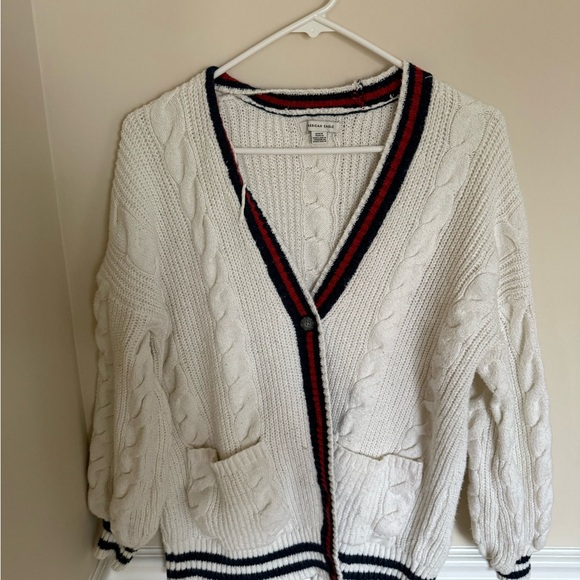 American Eagle Sz M Oversized Cable Knit Button-Up Cardigan Navy, Red & White - Picture 5 of 12